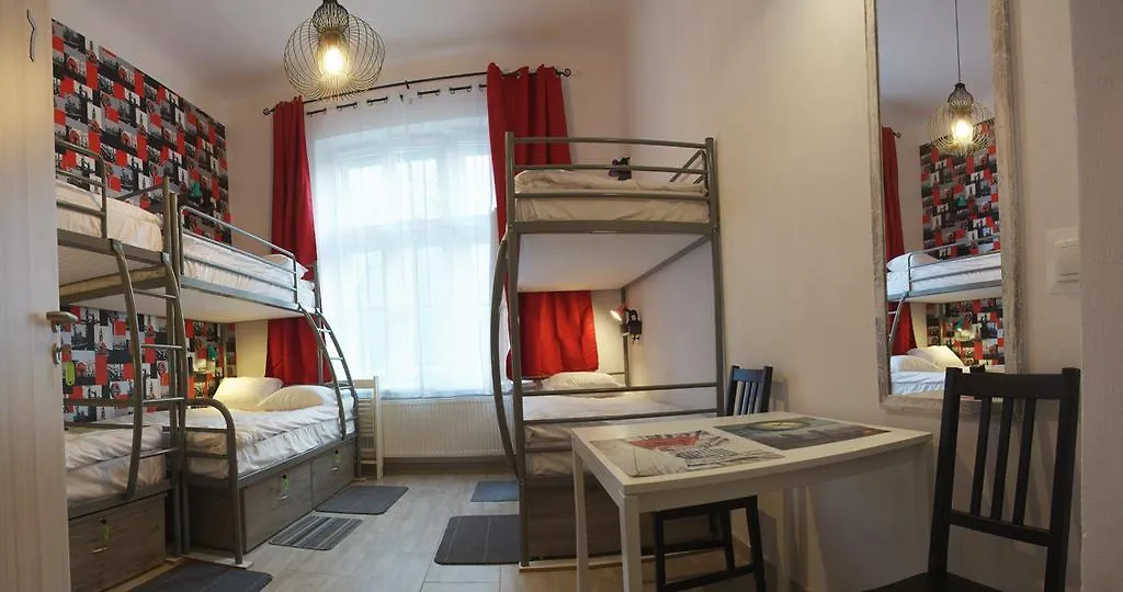 Hostel Lwowska 11 Warszawa Polen