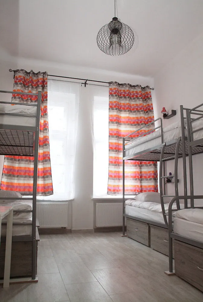 Hostel Lwowska 11 Warschau Polen